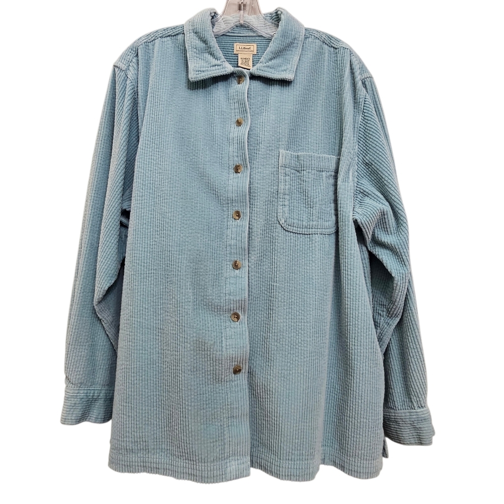 L.L.Bean Light Blue Longsleeve Cordoroy Button Front Collared Shirt/Jacket